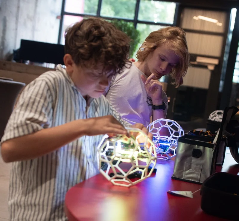 Light Hexagon Future Alliance: Light Hexagon